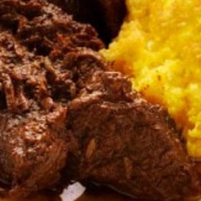 Cinghiale in umido con polenta
